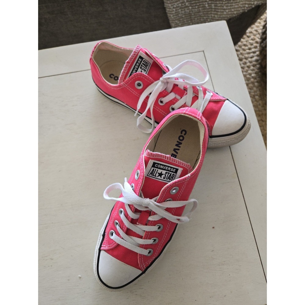 Converse Shoes Womens 8 Pink Chuck Taylor All Star Low Top Sneakers VG Condition